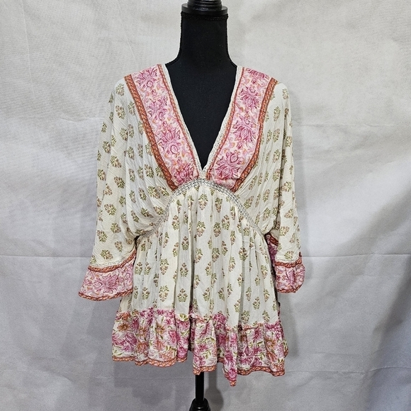 Angie Dolman Sleeve V-neck Empire Waist Ruffled Hem Floral Pullover Top Sz L - Picture 1 of 7